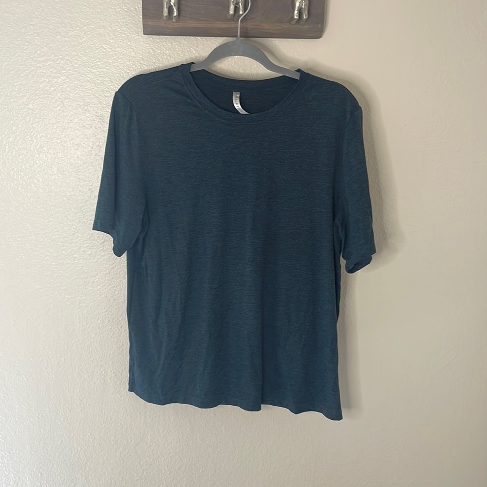 Heathered navy basic tee